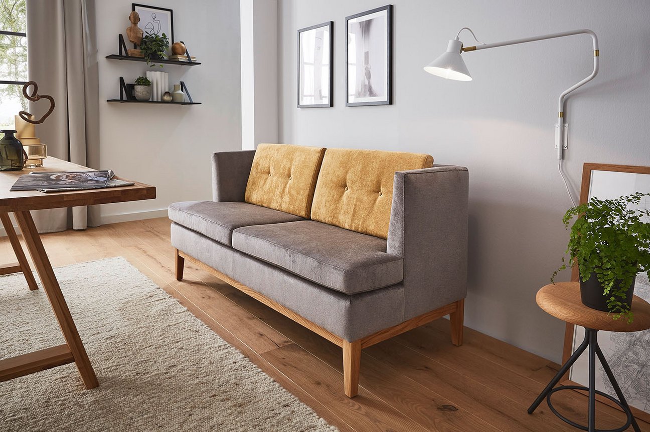 Pico ist unser Dining Sofa mit niedriger Rückenlehne.